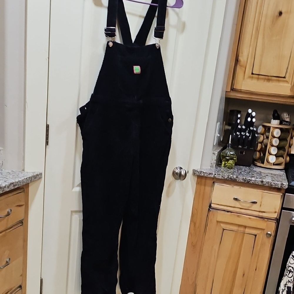 Elegant Black Women's Jumpsuit